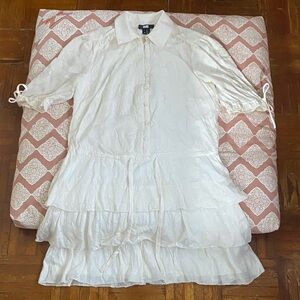 Paige XS silk Cream/White floral Ruffled Button-Up Dress